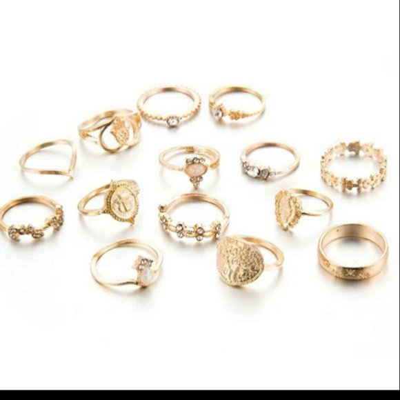 💙3/$15🌟 14k plating 15 pc. Virgin Mary ring set - Picture 3 of 4